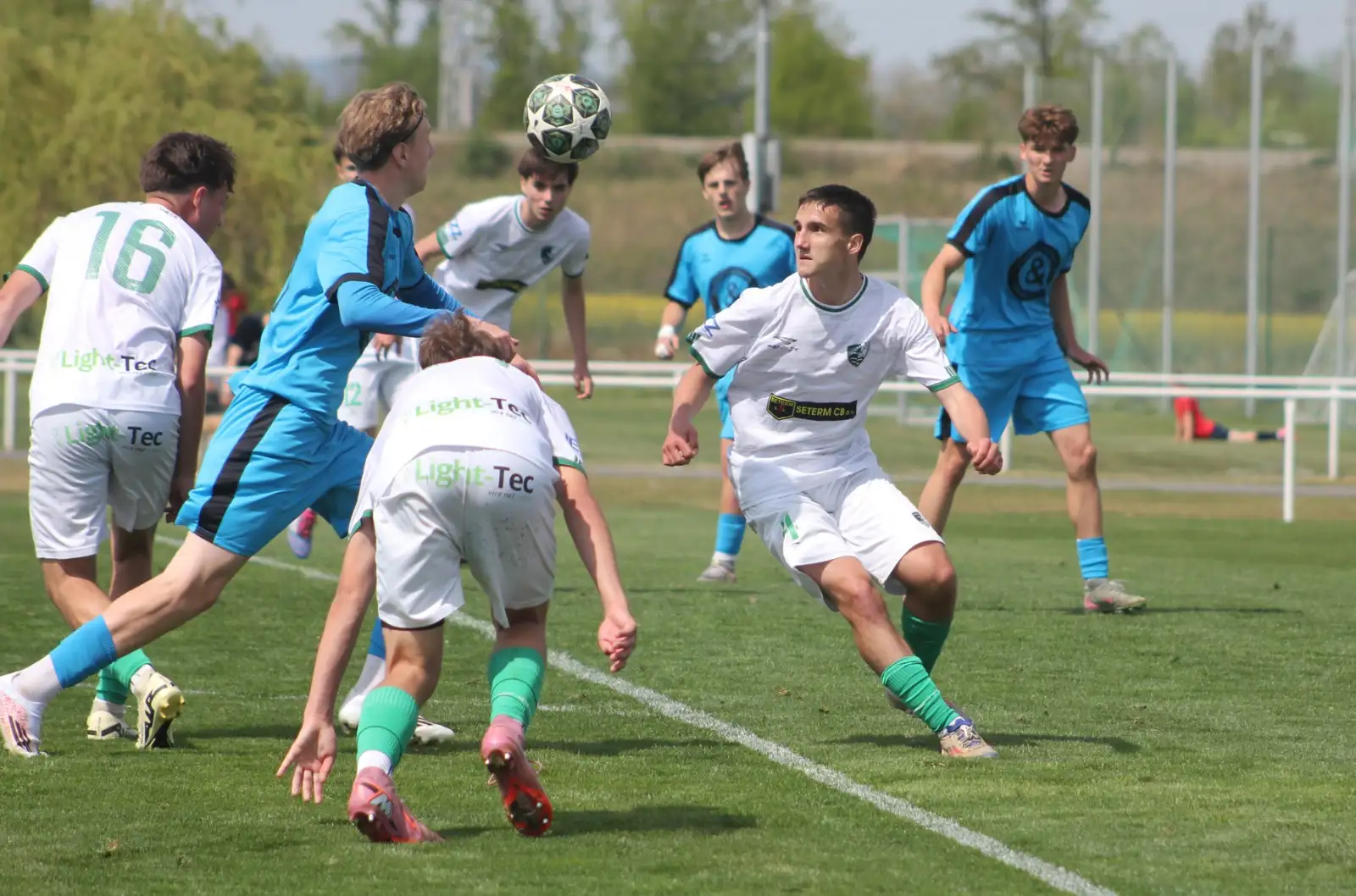 Dorostenci hostili Sportovní školu Plzeň. Starší zvítězili 5:3, mladší prohráli 2:3