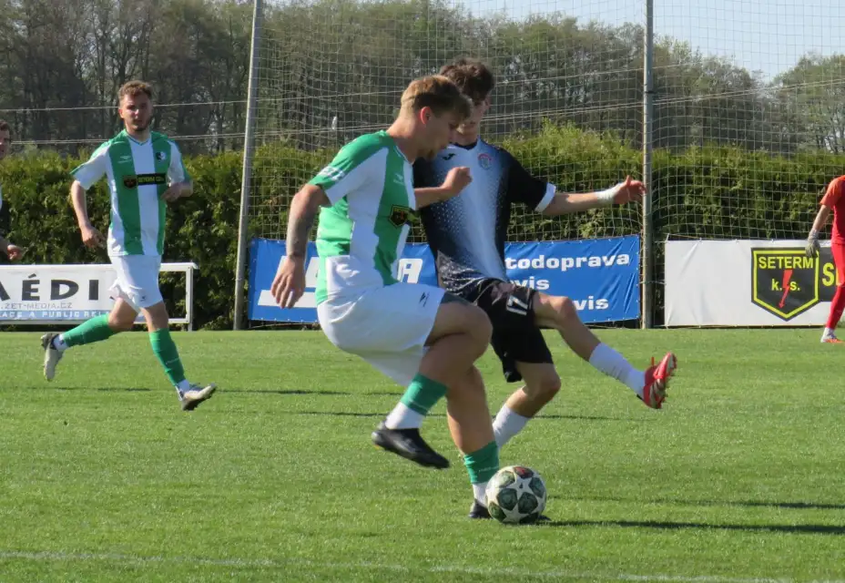 Béčko se nadřelo, ale jedenáctá výhra v řadě mu neunikla
