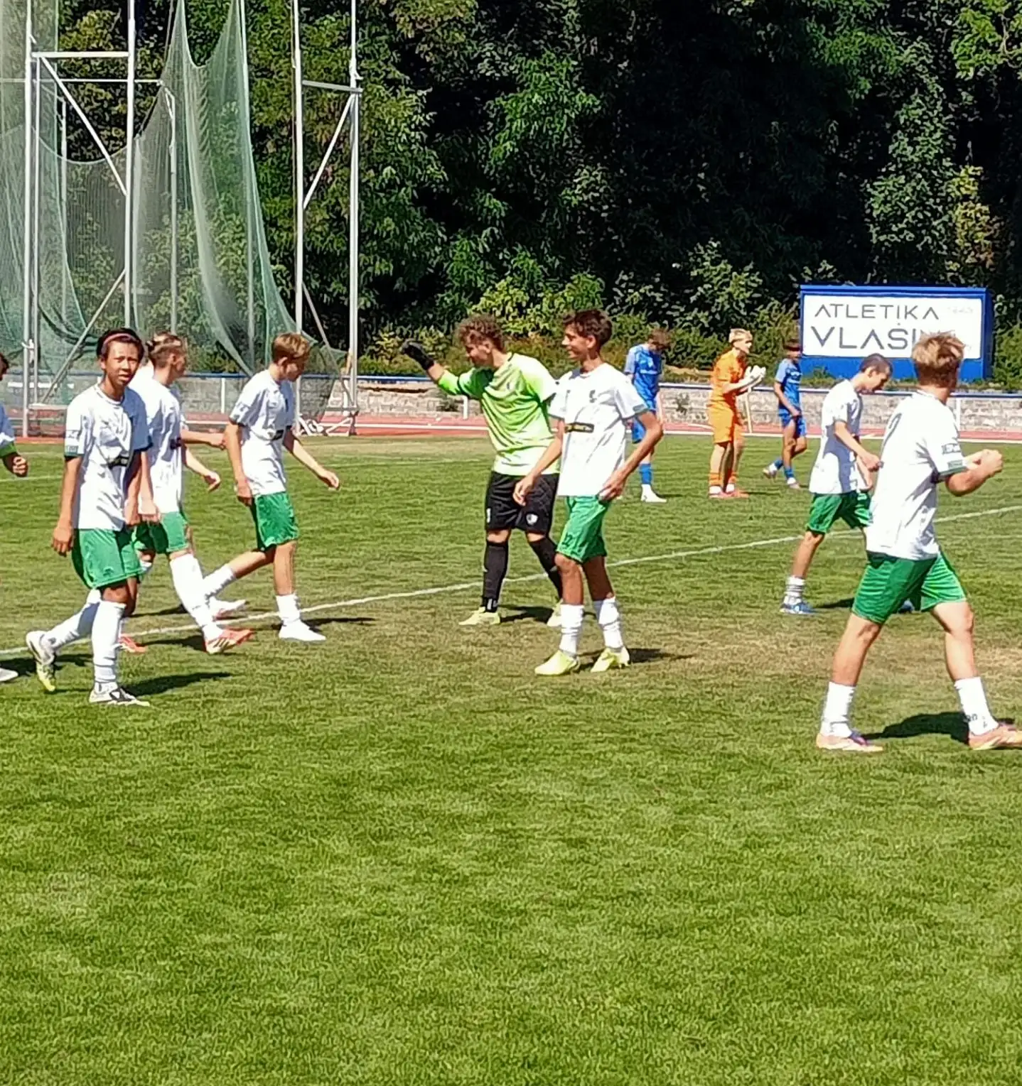 Dva zápasy dorostu ve Vlašimi, jeden za tři body, druhý debakl