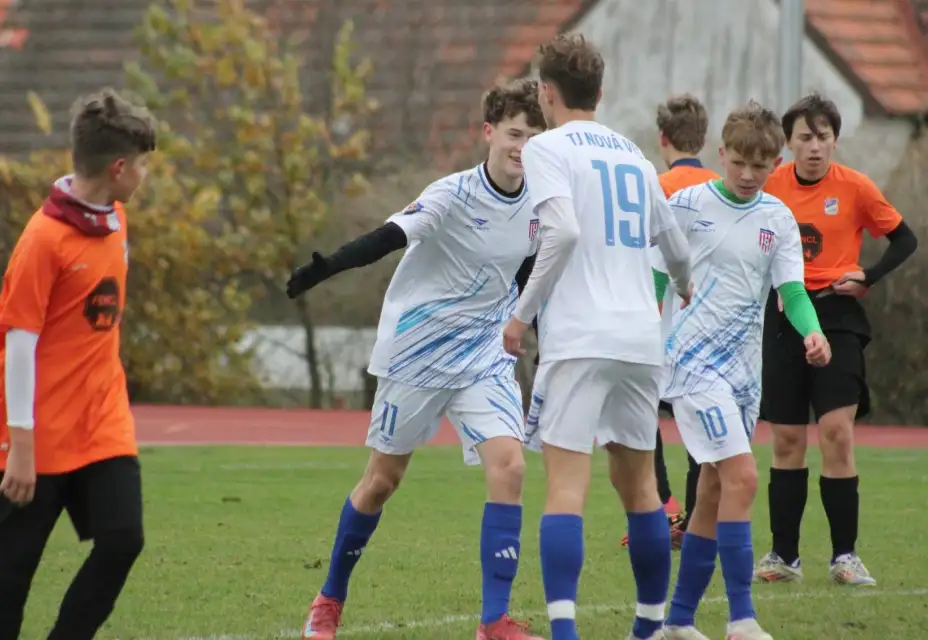 Osmnáctiletí dorostenci si připsali dvě výhry