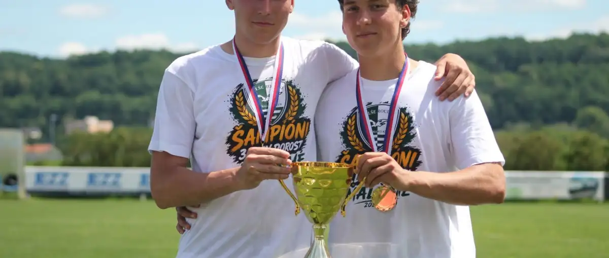 Mistři, zpívali si dorostenci po zaslouženém triumfu