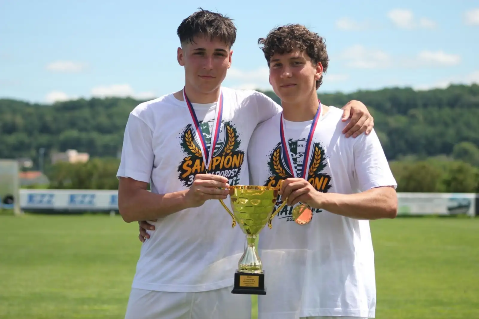 Mistři, zpívali si dorostenci po zaslouženém triumfu
