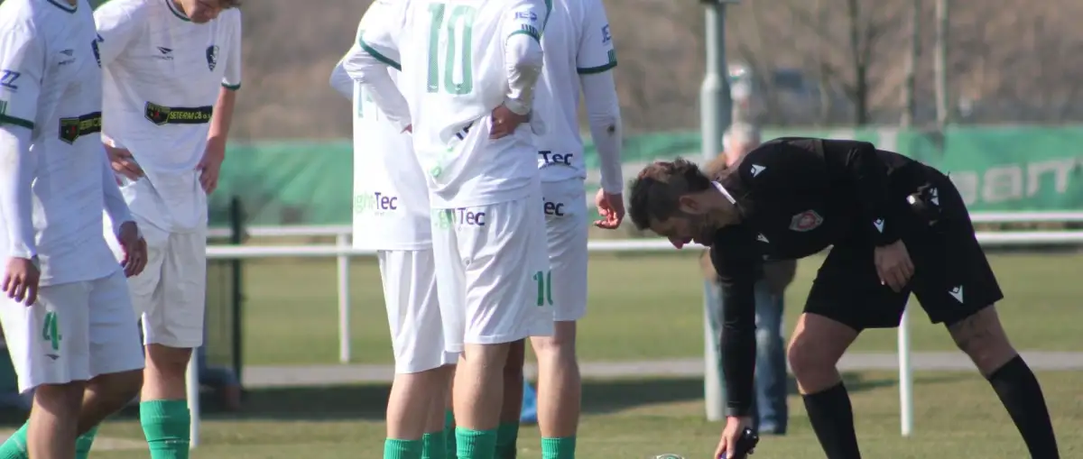 Starší dorost desátou výhru v řadě nepřidal. Sedmnáctka přivezla všechny body