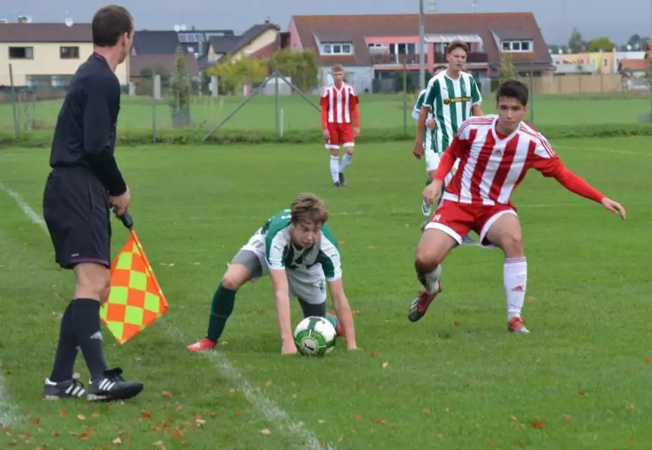 Starší dorost: Malše Roudné - Petřín Plzeň 3:3