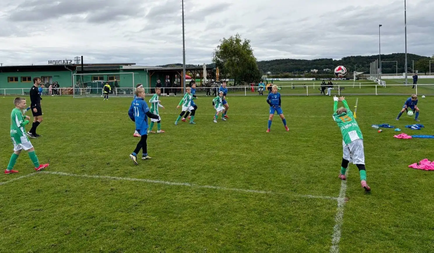 Celky starších žáků bodovaly v Horažďovicích, mladší podlehly Vlašimi