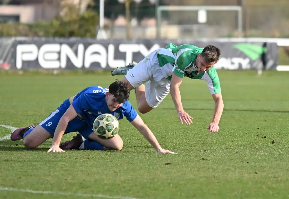 Mdlý výkon se podepsal pod porážku s nováčkem i v odvetě